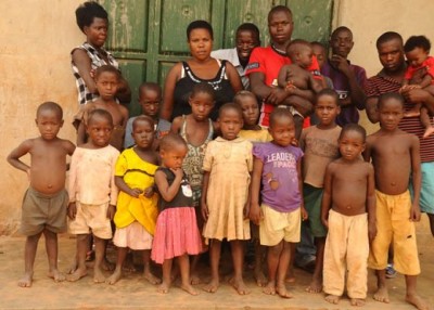 އުމުރުން 39 އަހަރުގެ މި އަންހެންމީހާގެ 44 ދަރިން