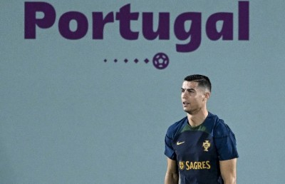 ވޯލްޑް ކަޕްގެ ކުރިން މެސީ އާއި ރޮނާލްޑޯގެ މި ފޮޓޯއިން ސަޕޯޓަރުން ބަދަހި ކޮށްދީފި