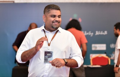 މަބްރޫކްގެ އިލްތިމާސް: އޮފީސްތަކުން ޝިފްޓްތަކަށް މަސައްކަތް ބަހާލާ