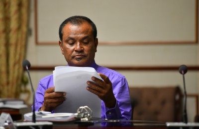 ދިރާގު ޓީވީ ހުއްޓާލަންޖެހޭ ގޮތަށް ހެދި ގަވައިދު ބަދަލުކުރަން އަންގައިފި