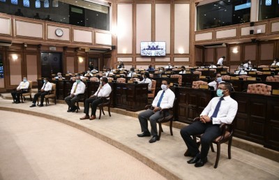 ކައުންސިލަރުންގެ ދައުރު ދަންމަން ސުޕްރީމްކޯޓުގެ ލަފަޔަކަށް އެދެން ހުށަހަޅައިފި