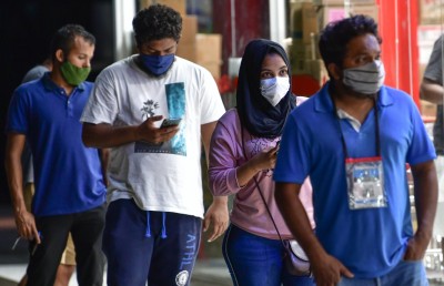 ނޫން! ނޫން! މިއީ އެންމެންގެ ލޮކްޑައުންއެއް!