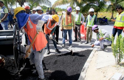 އައްޑޫގެ މަގުތަކުގައި ތާރު އަޅަން ފަށައިފި