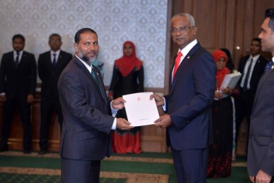 އިމްރާން މިނިސްޓަރަކަށް ހަމަޖެއްސިގޮތާ މެދު ސުވާލު އުފައްދައިފި