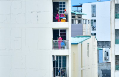 މިހާރުގެ ޕޯލް: ލޮކްޑައުންގައި ގިނަ މީހުން އަޅުކަމުގައި