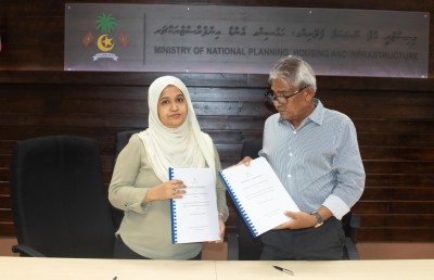 ހަ އެއާޕޯޓެއް ހަދާނެ ފައިސާ ހޯދަން އިތުރު ކުންފުންޏަކާ ވެސް ހަވާލުކޮށްފި