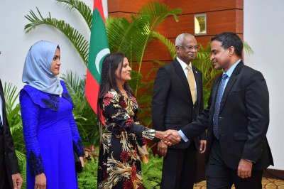 ރަނގަޅީ މެޑަމްއާއި މަހާރެހެންދި ނުކިއްޔާ: ފަސްޓްލޭޑީ ފަޒްނާ