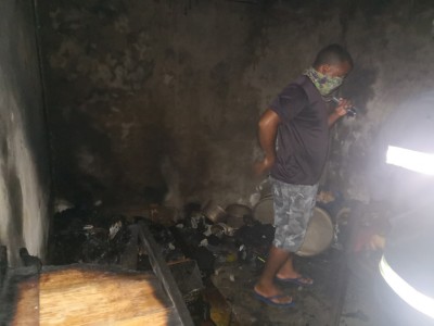 ހިތަދޫ ގެއެއްގެ ކޮޓަރީގައި ރޯވެ ގެއްލުންތަކެއް ވެއްޖެ