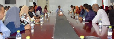 ކްލިނިކްތަކުގެ އިސްވެރިންނާ ހެލްތް މިނިސްޓަރު ބައްދަލުކުރައްވައިފި