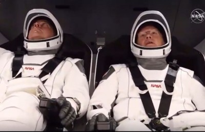 އަމިއްލަ ކުންފުންޏެއްގެ އުޅަނދެއްގައި ނާސާގެ އޮސްޓްރޮނޯޓުން ފުރަތަމަ ފަހަރަށް ޖައްވަށް