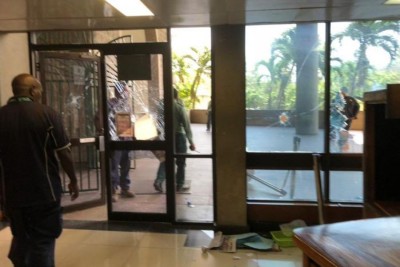 އެލަވެންސް ނުދީގެން ޕަޕުއާ ނިއު ގިނީގެ ސިފައިން ޕާލަމެންޓު ތެރެއަށް ވަދެގަނެފި