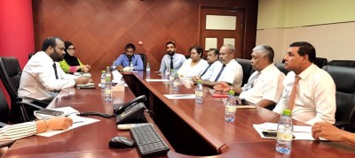 ޓޫރިޒަމް ދާއިރާގެ ވިޔަފާރިވެރިންނާ މިނިސްޓަރު ބައްދަލުކުރައްވައިފި