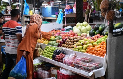 އޮރެންޖުގެ އަގު ތިން ގުނަ އުފުލިއްޖެ!