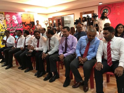 އަބުޅޯ އާއި އަމީތު ޖޭޕީއަށް