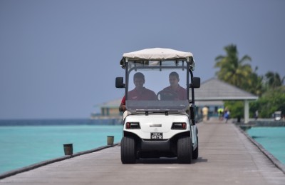 ރިސޯޓު މުވައްޒަފުން ވަޒީފާ އަށް ދާން ހުއްދަ ދީފި