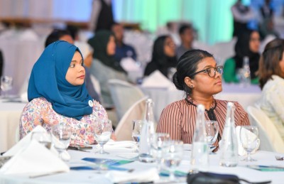 ނަފްސާނީ ދުޅަހެޔޮކަމުގެ ކެމްޕެއިން، "ކިހިނެއް؟" ފަށައިފި