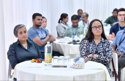 އަޒްފާގެ ހޯދުން، ދެމެހެއްޓެނިވި ޓޫރިޒަމަށް ގިނަ ހުރަސްތަކެއް!