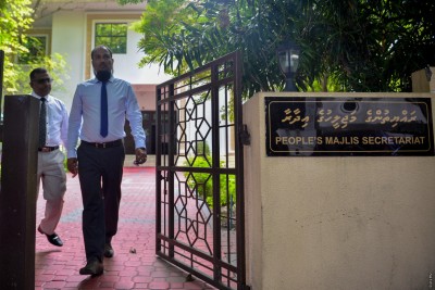 އެންމެ އިސްކަމެއް ދޭން ޖެހޭނީ ފެނާއި ނަރުދާމާ ރަށްތަކުގައި ގާއިމު ކުރަން: މައުރޫފު