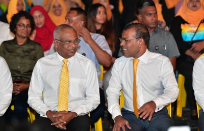 ރައީސާއި މަޖިލީހުގެ ރައީސްގެ އަބުރާ ބެހޭ ކަމަށް ބުނެ މީހަކު ވަޒީފާއިން ވަކިކޮށްފި