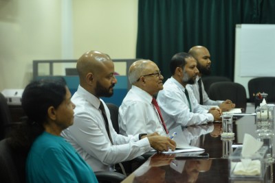 މަޖިލިސް ގޮނޑިތަކުގެ މައްސަލާގައި ރައީސް ސޯލިހާ ބައްދަލު ކުރަނީ