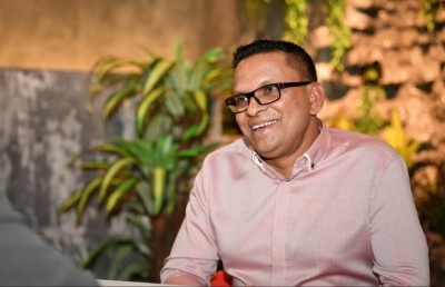 އަނިޔާވެރިކަމުގެ ހިތި ރަހަ ނުފިލާ، ޔާމީންގެ ލީޑަޝިޕެއްގައި ނާޒިމް ދުރަށް!