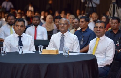 ރައީސާއި ނައިބު ރައީސްގެ މުސާރަ ކުޑަކުރި މައްސަލަ ސުޕްރީމް ކޯޓުން ބަލައިގަތުމަށް ނިންމައިފި