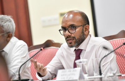 ބަޖެޓްގެ މައްސަލާގައި މިނިސްޓަރު އަމީރު ގޮވައިގެން ސުޕްރީމް ކޯޓަށް!