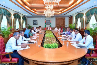 ހުރިހާ ވަޒީރުންނަށް މަޖިލީހުން ރުހުން ދީފި