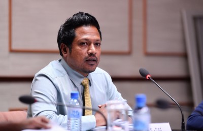 ބޮންޑޭ އަށް ފުލުހުން އަނިޔާކުރި ވީޑިއޯ މަޖިލީހުގައި ދައްކައިފި