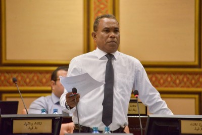 ކޮރަޕްޝަން ހާމަ ކުރާ ނަމަ ހިމާޔަތް ދޭން އުޅެނީ ޕީޕީއެމް މެމްބަރުން ހައްޔަރު ކުރަން: އަދުރޭ