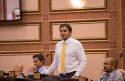 4،000ރ-8،500ރ އާ ދެމެދުގެ އަދަދެއް މިިނިމަމް ވޭޖުގެ ގޮތުގައި ކަނޑައަޅަން ހުށަހަޅައިފި