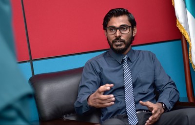 މީރާގެ ކޮމިޝަނަރަށް ޑިރެކްޓަރުންގެ ބޯޑުގެ މެމްބަރެއްގެ މުސާރަ ދޭން ނުފެންނަ ކަމަށް ނިންމައިފި