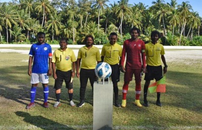މުސާރަ ނުދޭތީ ރެފްރީން ނުނިކުމޭ، ދިވެހި ލީގުގެ ކޮލިފައިން ބުރު މަޑުޖެހިފައި!