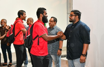 ދަނގަޑޭ އެއް އަހަރު ފަހުން ގައުމީ ޓީމާ ގުޅި، މެލޭޝިއާ އާއި ސިންގަޕޫރުގެ މެޗަށް