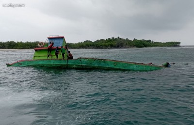 ގިނަ އަދަދެއްގެ މުދާ ހިފައިގެން ދަތުރުކުރި ކުޅުދުއްފުށި ސަޕްލައި ދޯންޏެއް އަޑިއަށް ހިނގައްޖެ