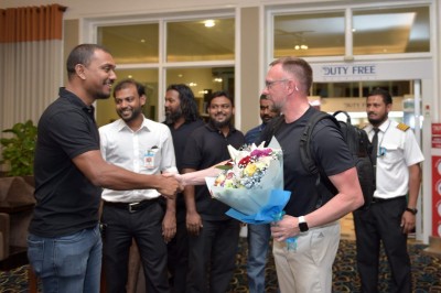 ބިލިއާޑް ކުޅުންތެރިން ތަމްރީން ކުރުމަށް ދުނިޔޭގެ ޗެޕްއިން ރާއްްޖެ އަށް