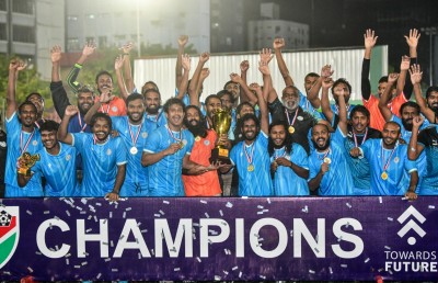 ތިންވަނަ ޑިވިޝަންގެ ތަށި ލެގޫންސް އަށް