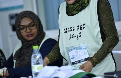 ރިޔާސީ އިންތިހާބަށް އީސީއަށް ވަގުތީ މުވައްޒަފުން ހޯދަނީ