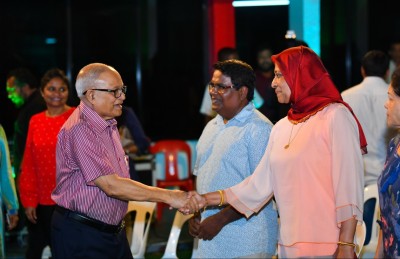 އާތިފާގެ އިސްތިއުފާ އަކީ ގައުމަށް ލިބުނު ބޮޑު ގެއްލުމެއް: މައުމޫން