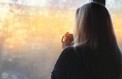 ލޮކްޑައުންގައި އަންހެނުންނަށް ނަފްސާނީ މައްސަލަތައް އިތުރު