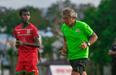 ދަށް ކުޅުމެއް، ކޯޗަށް ޓާގެޓް ވެސް ހާސިލް ނުކުރެވުނު