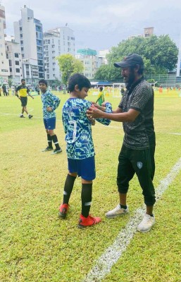 އަންހެނުން ފުޓްބޯޅައިގެ މަސައްކަތަށް ނެރެ ފަރީދު އެންމެ އުހުގައި