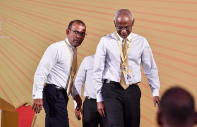 ނަޝީދުގެ ތުހުމަތު: ރައީސަށް ވޯޓު ނުދޭނެހެން ހީވާ 39،000 މީހުން އެމްޑީޕީން ވަކިކުރި