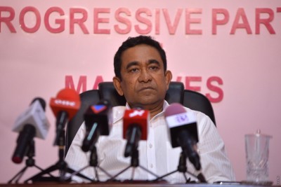 ހަތަރު ގަޑިއިރަށް ފަހު ޔާމީން ފުލުސް އޮފީހުން ނުކުމެވަޑައިގެންފި