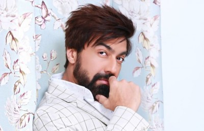 ޑިޕްރެޝަނަށް ދިޔަ، އެހީވީ ރައްޓެހިން: އަޝިޝް ޗައުދަރީ