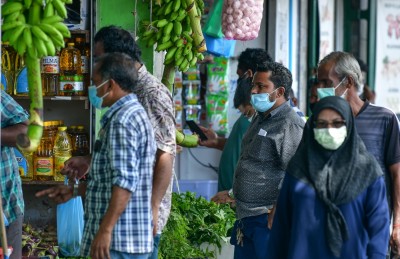 ބާޒާރުމަތި: މާސްކް އަޅައިގެން، އެކަމަކު ތޮއްޖެހިފައި!