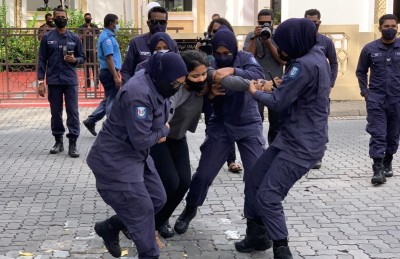މަޖިލީހުގެ އިދާރާ ކައިރިއަށް އެއްވުމުން ގަދަކަމުން ފޮނުވާލައިފި