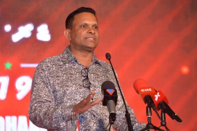 ޖޭޕީން ޕީޕީއެމްއާ ގުޅެންޖެހޭ ހާލަތެއް އަތުވެއްޖެނަމަ ގުޅޭނެ: ނާޒިމް