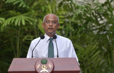 ރައީސްގެ ރައްދު: ފޮޓޯ އަށް ފްލެޓްތައް ރީތި، ދިރިއުޅެން ކަމަކު ނުދޭ!