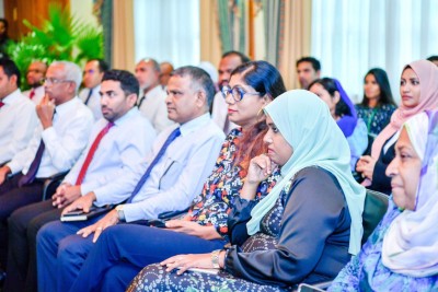 މިންތީގެ ނަޒަރުން ވިސްނުމުގެ މުހިންމު ކަމާބެހޭ މައުލޫމަތު ވަޒީރުންނަށް އަރުވައިފި